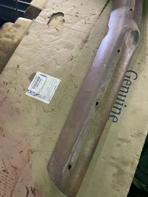 1953 Plymouth Cranbrook Panel Below Grill Foto 1 de 4