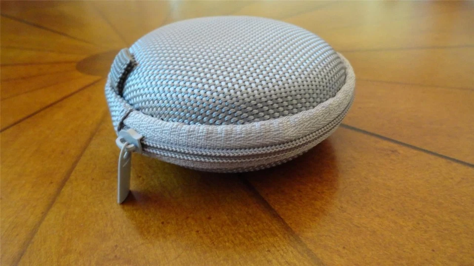 GREY HARD ClamShell Case for SAMSUNG Apple EAR BUDS iPod IPHONE iPad EARPHONES - Image 1 of 1