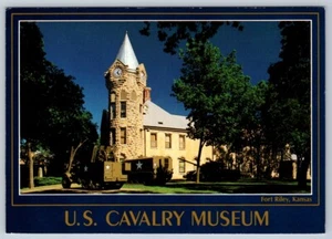 US Cavalry Museum, Fort Riley, Kansas, Chrome Postcard - Picture 1 of 2