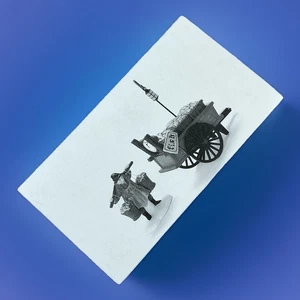 Department 56 Dickens Heritage Village Chelsea Market Fish Monger & Cart #5814-9 - Picture 1 of 21