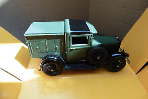 1/25 DIECAST 1931 MODEL A FORD LINE UTILITY TRUCK BOXED 'THE YORKSHIRE CO'