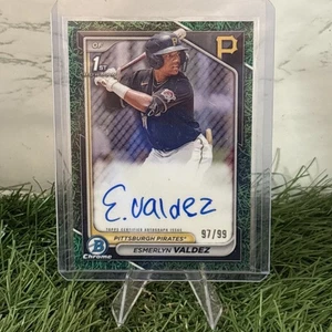 2024 Bowman Chrome Esmerlyn Valdez 1st Auto Green Grass On Card Refractor  /99 - Picture 1 of 3