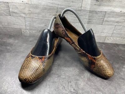 Zapatos planos de ballet Nurture para mujer 8 M marrón negro cuero estampado de serpiente sin cordones Foto 1 de 4