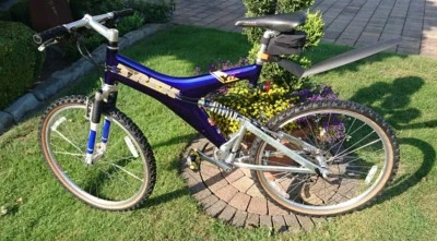 Mountainbike TREK Y 11 Carbon Alu, Gr. L, Rock Shox Fox Shimano Deore XT LX  - Bild 1 von 4