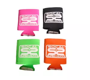 NUOVO SET DI 4 LATTINE PER BEVANDE SO CAL SOCAL SUPER TRUCKS COZY KOOZIE COOZIE COOLERS - Foto 1 di 7