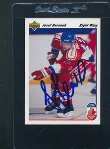 1991/92 Upper Deck #17 Josef Beranek Czechoslovakia Signed Auto *D5795