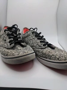 Tenis para mujer VANS - blancas y negras con plantilla y base rosa - talla 9 de EE. UU. - Imagen 1 de 4