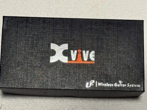 XVIVE U2 Digital Wireless Guitar System- Silver 2.4 GHz. Xvive U2 - Picture 1 of 9