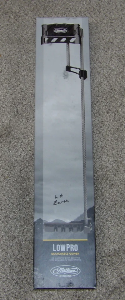 NEW LEFT Handed Mathews Low Pro series Detachable 5 Arrow Quiver- Earth LowPro - Image 1 of 4