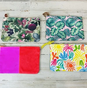 Lot Of 4 Ipsy Glam Cosmetic Bag Coin Zip Pouch 7" x 5" Floral Travel Beach - Picture 1 of 13