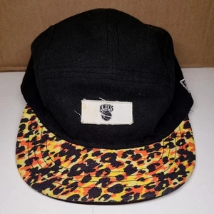 Clásicos de madera dura New Era raro New York Knicks leopardo cámper 5 paneles con correa - Imagen 1 de 6