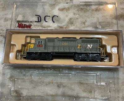 Atlas #49480 N Scale SD-35 L&N Louisville & Nash #1201 - Image 1 of 3