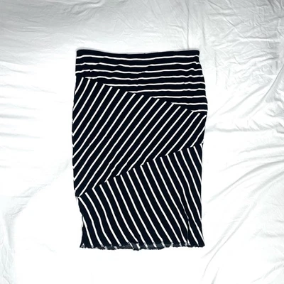Mossimo Skirt Womens Size XL Black White Striped Pull On Stretch Waist Pencil - Image 1 of 3