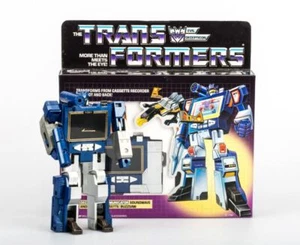 Transformers G1 Neuauflage Soundwave mit Buzzaw MISB kostenloser SpeedPAK-Versand - Bild 1 von 9