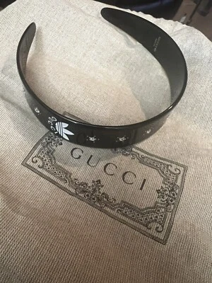 GUCCI x Adidas Colaboración Accesorio para el Cabello Estrella Diadema Negra Foto 1 de 4