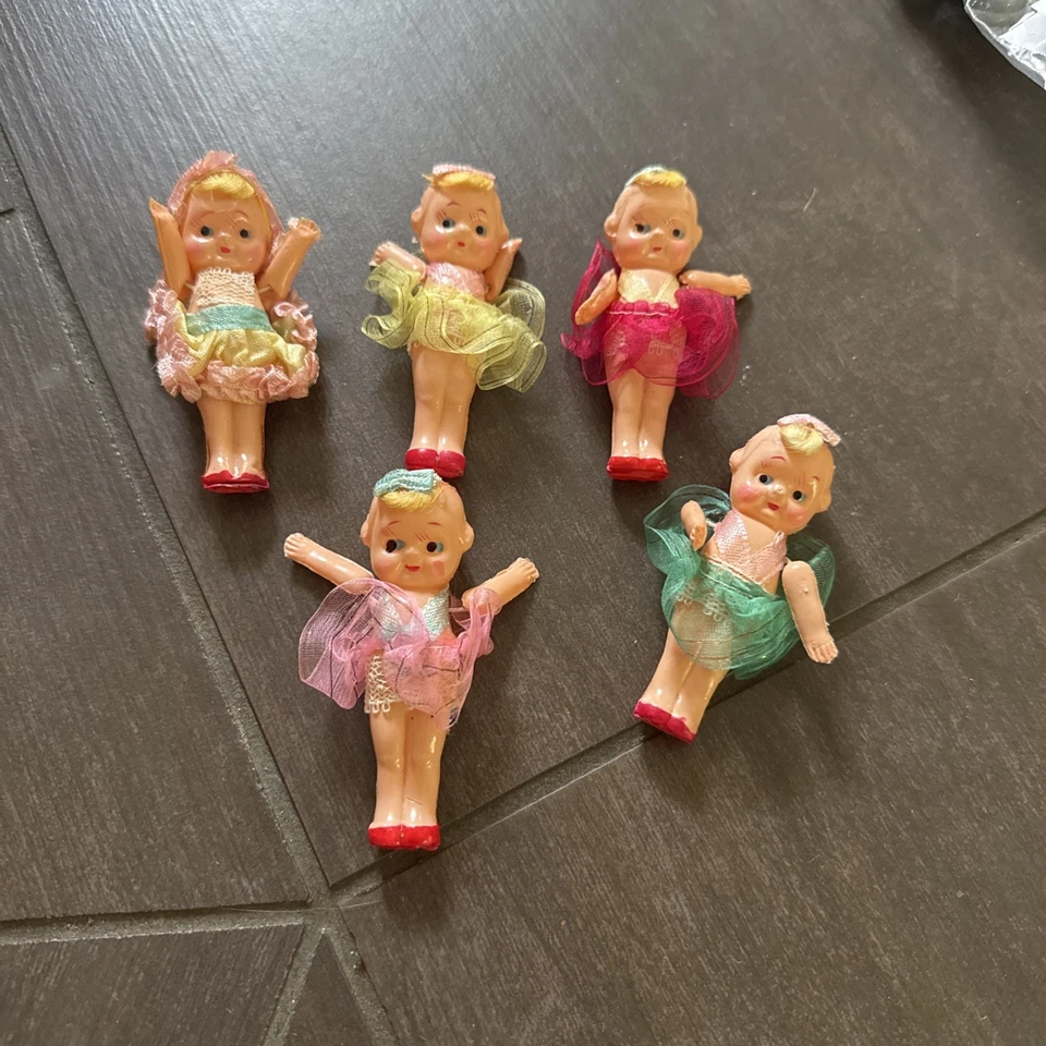 5 MUÑECAS KEWPIE DE CELULOIDE MINIATURA VINTAGE DE 2-1/4" CON BRAZOS ARTICULADOS Japón LEER Foto 1 de 4