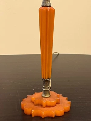 Lámpara de catalina/baquelita vintage Art Deco desplazada caramelo  Foto 1 de 4