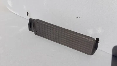 Almohadilla de pedal acelerador Mercedes Benz W123 300D AT 1980 OEM Foto 1 de 4