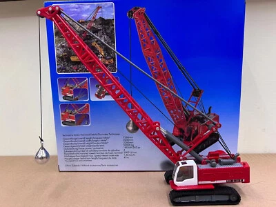 1834 Siku 1/87 Scale DieCast Model Tower Crane New in Box - Image 1 of 4