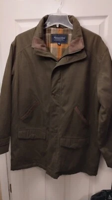Roundtree & Yorke Barn Coat, Thinsulate insulation, Warm, zipper and button... - Image 1 of 4