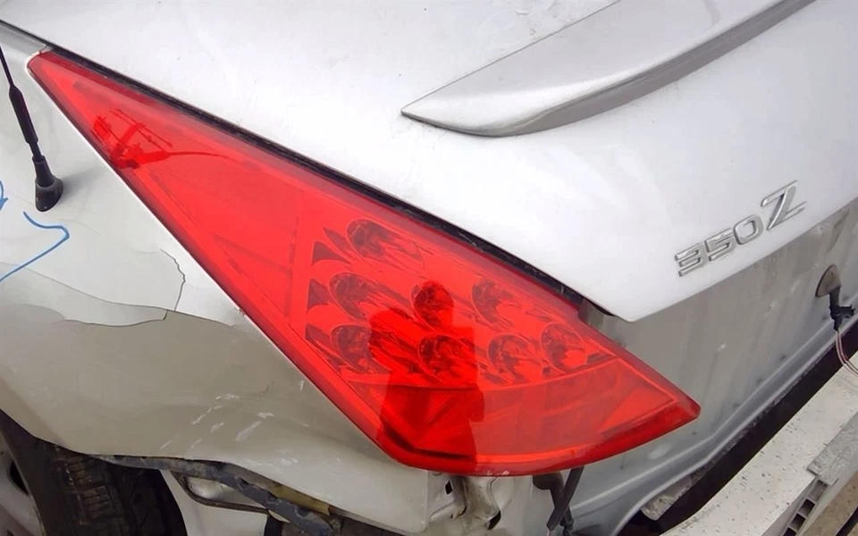 2006 Nissan 350z Driver Tail Light Quarter Panel Mounted Brake Lamp OEM Assembly Foto 1 de 4