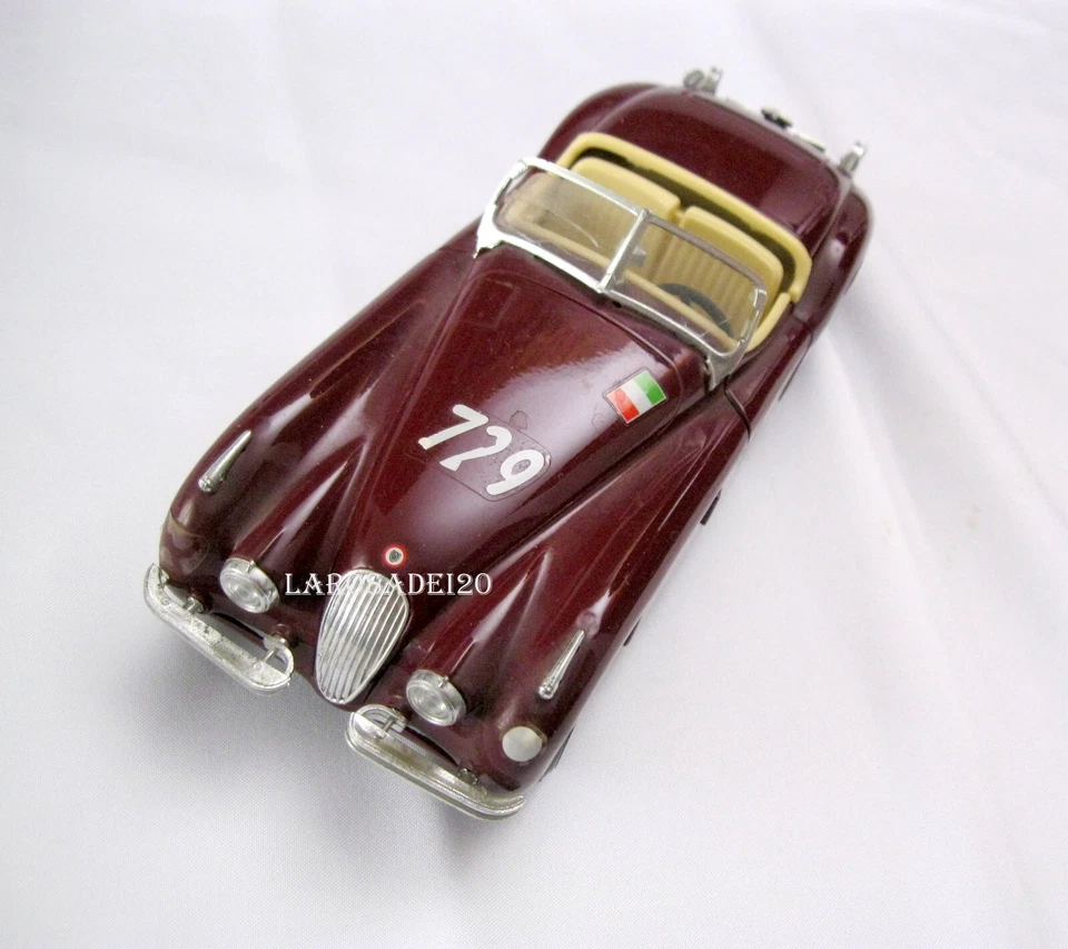 JAGUAR XK 120 1948 1/24 - ottime condizioni - Burago - Immagine 1 di 4