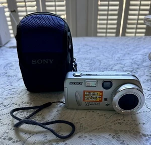 Sony Cyber-shot DSC-P52 3.2MP Digital Camera Digicam Silver - Picture 1 of 10