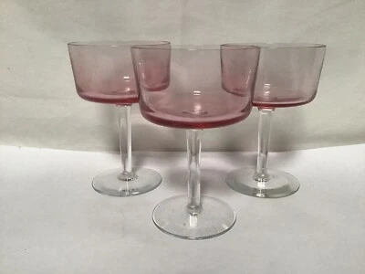 FF31 VINTAGE ANTIQUE CLASSIC PINK AND WHITE CRYSTAL CUT GOBLET WINE GLASS Foto 1 de 4