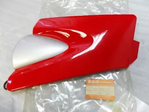 Suzuki GSF400 Air Cleaner Cover 1991-93 NOS Bandit Frame Cover 47510-10D02-94F - Imagen 1 de 8