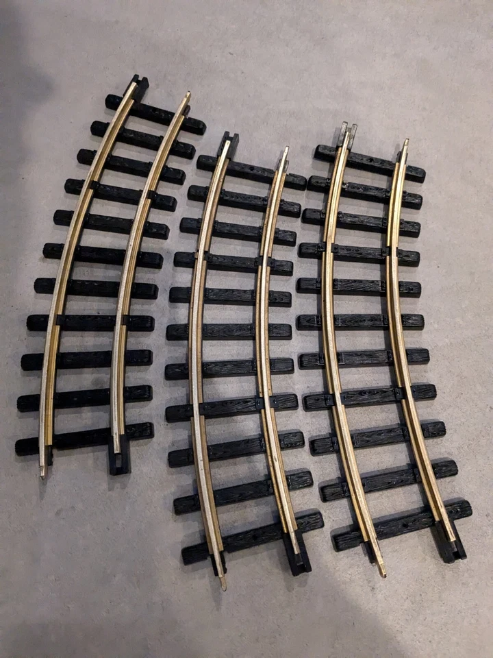 New Bright Holiday Express 3 CURVE TRACKS 380 Series train track - Image 1 of 1