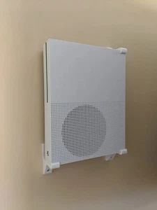 Xbox One S/X Wall Mount - Strong, Sturdy, Sleek and Reliable - Made in the USA - Picture 1 of 2