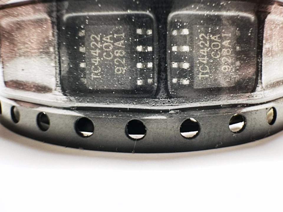 5X TC4422COA Microchip 9A Alta Velocidad Lado Bajo MOSFET Controlador de Puerta 4.5V-18V SOIC-8 Foto 1 de 1