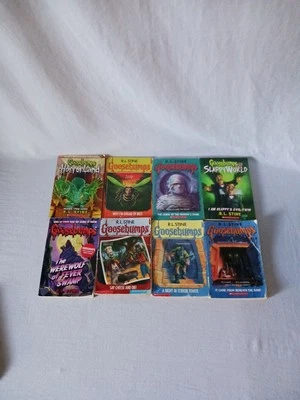 Lot of 8: VINTAGE R.L. Stine Horror   Paperback Books - SEE PICTURES FOR DETAILS - Image 1 of 4