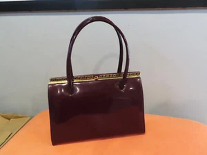 Ladies patent leather VINTAGE 60's-70's Bordeaux deep claret handbag gold trim - Picture 1 of 7