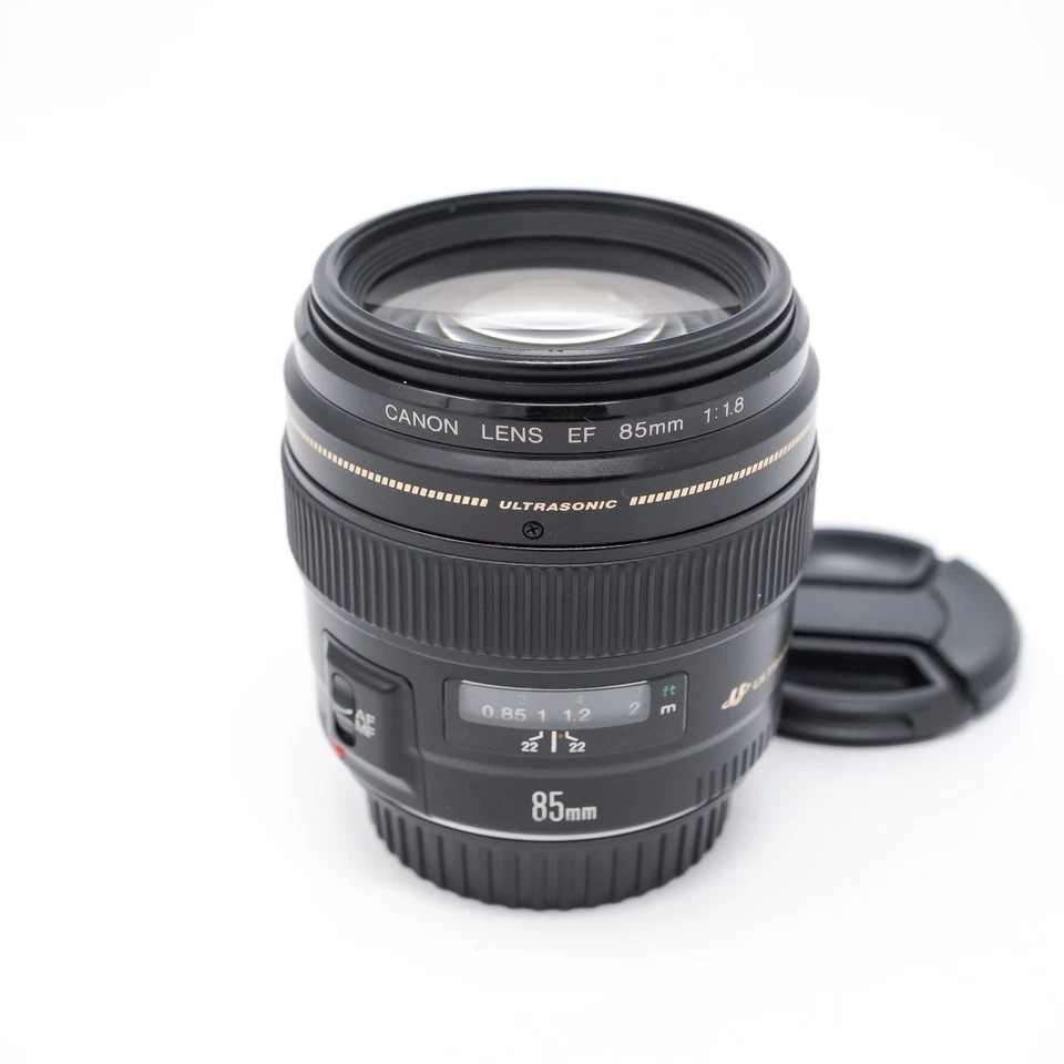 Canon EF 85mm f/1.8 USM Prime Lens - Very Good Condition - Image 1 of 4
