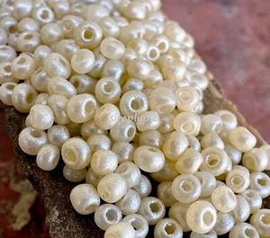10/0 Silky Cream Beige 10g Preciosa Czech Glass Seed Beads - Picture 1 of 7