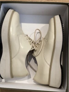 Rachel COMEY SHOES CREAM BNIB Size 8 - Picture 1 of 17