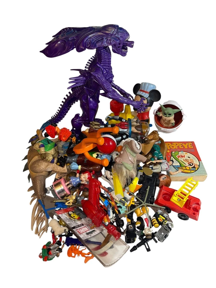 Винтажный 1980-х - 2000-х 3,75" смешанный лот из 77 фигурок, оружия, аксессуаров и т.д. - Изображение 1 из 4