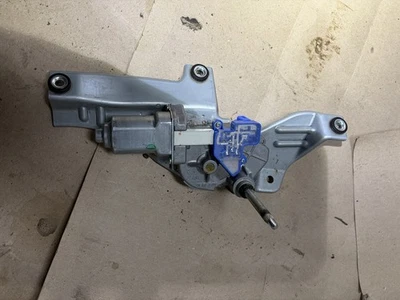 2013 Subaru Forester Rear Window Windshield Wiper Motor Unit - Image 1 of 4
