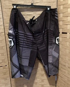 Volcom Stoneys Board Shorts Mens Size 36 Surf Stretch Drawstring Black Gray - Picture 1 of 12