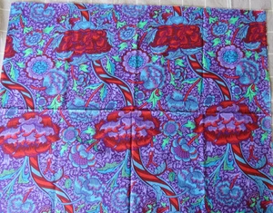 KAFFE FASSETT HERALDIC COBALT 40” X WOF GP84 Originalausgabe - Bild 1 von 3