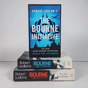 3 x Robert Ludlum's The Bourne Initiative Lot By Eric Van Lustbader  - Picture 1 of 13