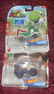 N178 Set of 2 Hot Wheels Character Cars SUPER MARIO DONKEY KONG #7 & Yoshi #3 - Picture 1 of 7