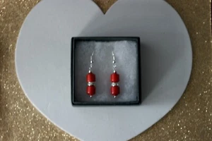 Bonito Pendientes Con Rojo Coral & Diamantino Rondana 4 Gr 2.5CM Largo + Ganchos - Imagen 1 de 8