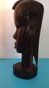 Ebenholz afrikanischer Stamm weiblicher Kopf Holz handgeschnitzt Skulptur 9 Zoll - Bild 1 von 6