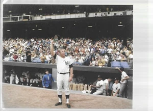 MICKEY MANTLE GROUP OF 5 PHOTOS-VERSION # 2 - Picture 1 of 5