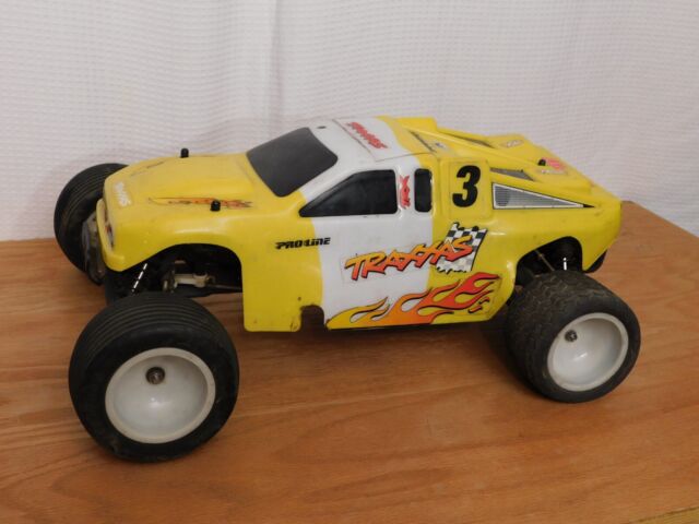 Carro de corrida de controle remoto Traxxas Nitro Slash 1:10