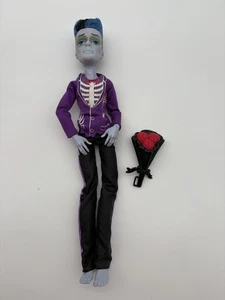 Bambola Monster High "Loves not Dead" Sloman Slo Mo Mortavitch SKU 20 - Foto 1 di 8