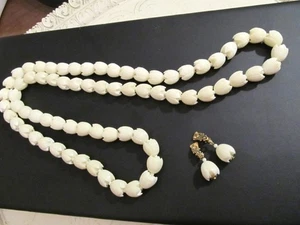 Vintage Hawaii Pikake Blume Zelluloid Lei Hochzeit Perlen 38" Halskette SET - Bild 1 von 6