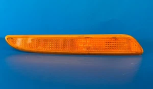 94-09 MERCEDES E-CLASS W211 FRONT BUMPER SIDE MARKER LIGHT LAMP A2118201021 OEM - Picture 1 of 5